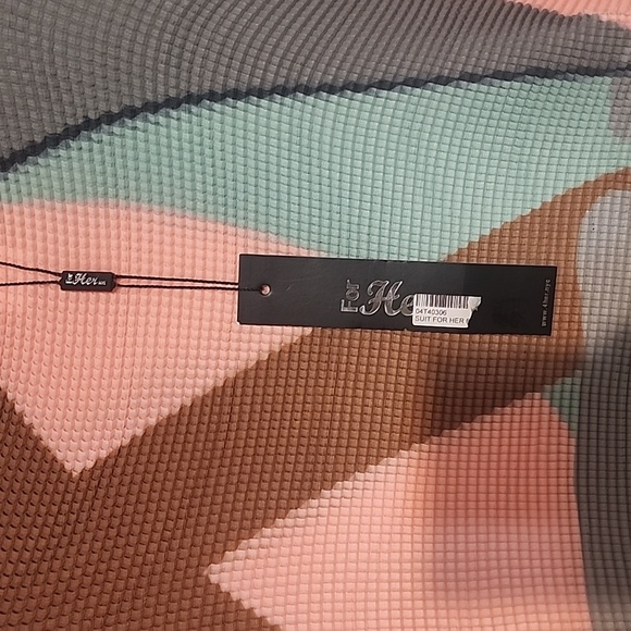 For Her Skirt Set - Picture 7 of 7